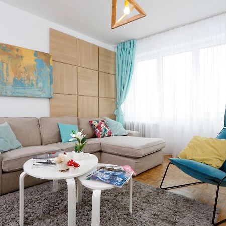 Lovely 2 Bedroom Apartment Near Old Town Bukarest Exterior foto