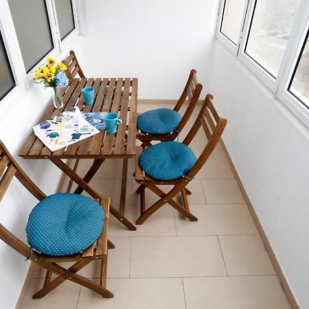 Lovely 2 Bedroom Apartment Near Old Town Bukarest Exterior foto